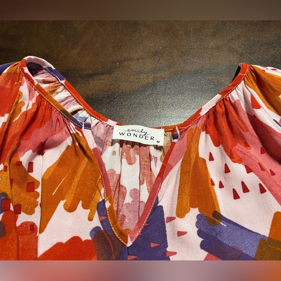 Emily Wonder Abstract Multicolor Long Sleeve Popover Top Size Medium - Picture 7 of 9